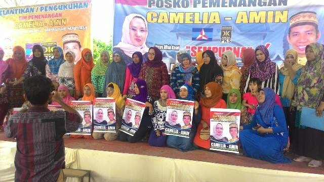 Pengukuhan Tim Srikandi Camelia-Amin Kecamatan Pemayung
